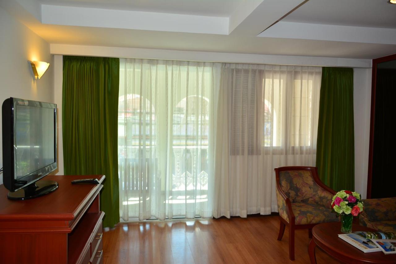 Pride Beach Resort - Adults Only Patong Eksteriør bilde